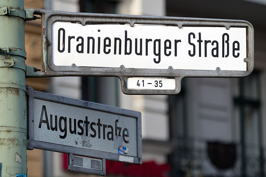 Gratis-Download: 12 Tipps, um Straßennamen immer korrekt nach DIN5008 zu schreiben